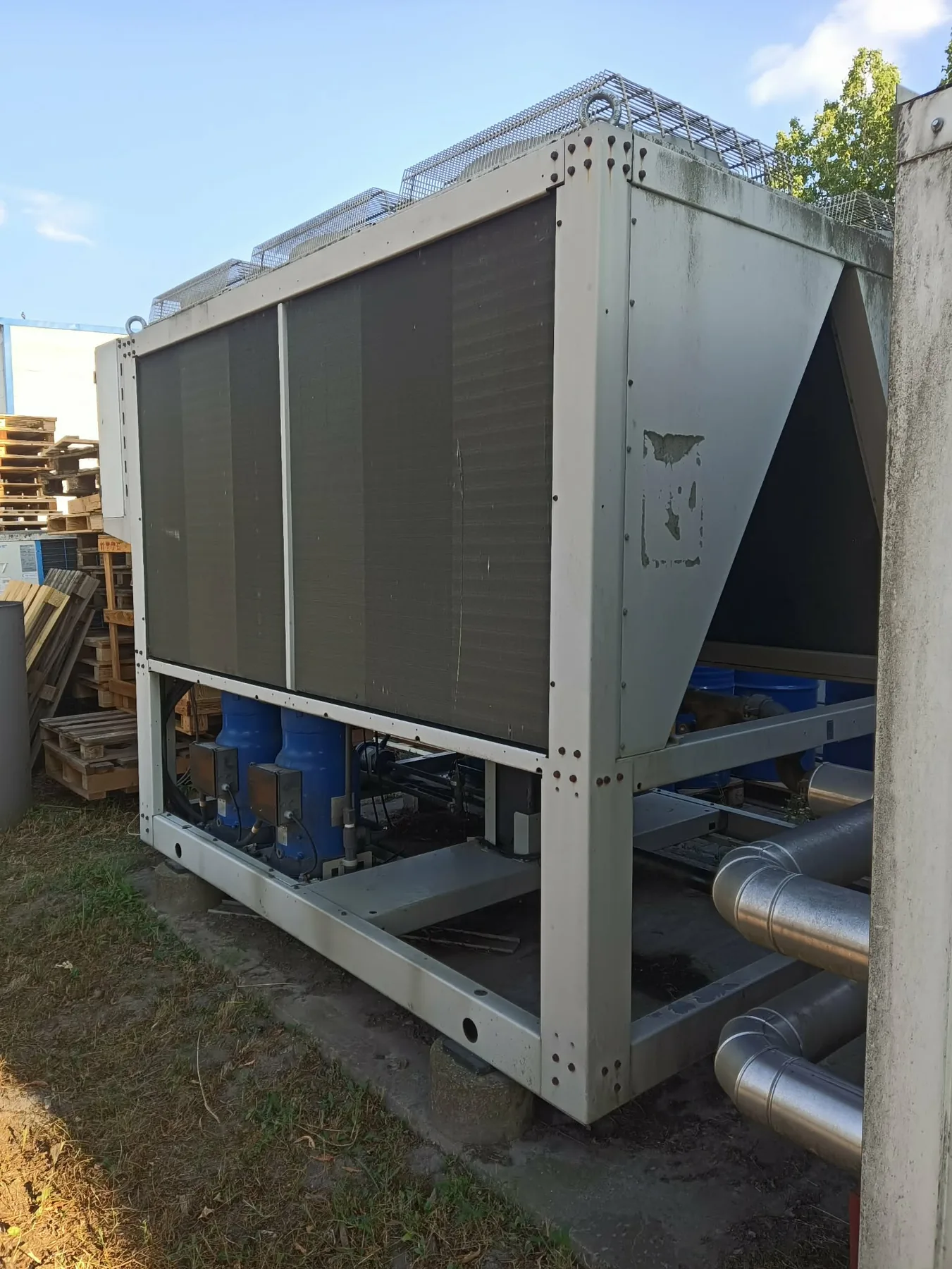 Daikin folyadékhűtő és ipari hűtőkör szervize (4. kép)